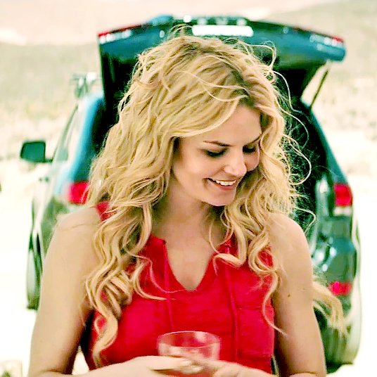 jenmorrisonpage's tweet photo. The Darkness movie 2016 - Jen as Joy Carter ☺ #JenniferMorrison #JenMorrison #JenMorrisonLive #JMo #TheDarkness #Movies #JoyCarter https://t.co/jWOPwg0eTc