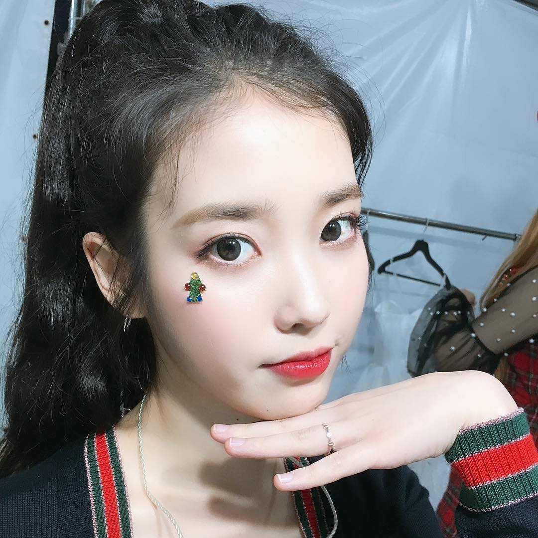 펭귄 왜 군대 오니깐 아이유 미모 리즈인데ㅡㅡ Twitter