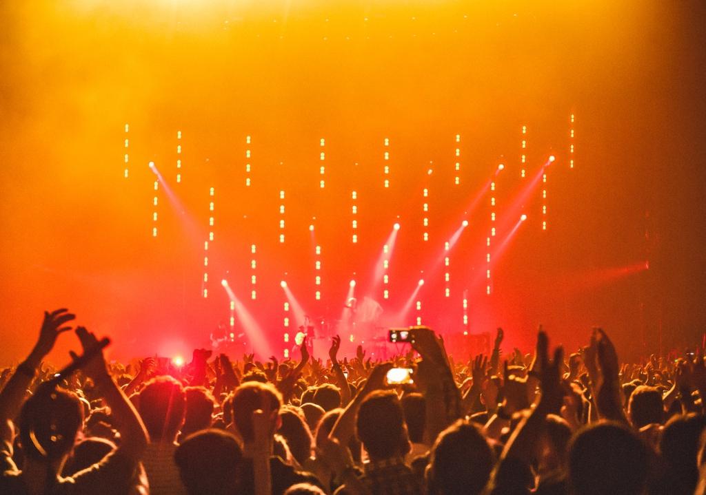HR_Kathmandu's tweet photo. Countdown to 2019 with live music by The Heartbreakers along with DJ Sanju at Rox bar. Complimentary entry for guests dining in hotel outlets.
Entry fee: NPR 2100 + taxes inclusive of 2 complimentary beer and a snack.
#RoxBar #HyattRegencyKathmandu #Welcome2019 https://t.co/xroM8ZYPCs