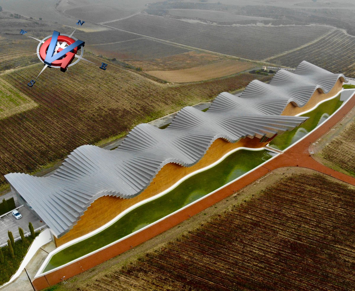 Siguiendo con las Bodegas, aquí os dejamos otra vista de #ysios también en La Rioja Alavesa #vuelagalicia #riojaalavesa @rioja_alavesa @oficinadeturismolaguardia #drone #dronestagram #photooftheday #vino #wine #bodega #travel #travelblogger #travelgram