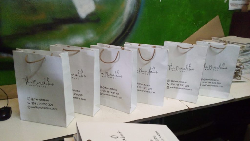 AntonyNgureG's tweet photo. Leading enterprise in supply of branded packaging bag 0733292116 #e254 #e254branding #BoxingDay
#SaiwaSafariWalk2018
#WeAreGoingToNakuru
#LakeShow
#JusticeForMaina
#Kibera
#ChezaCash
#ThingsToWrapUpIn2018
#ProteaFire
#ThingsImNotApologizingFor https://t.co/d0DgIETkE9