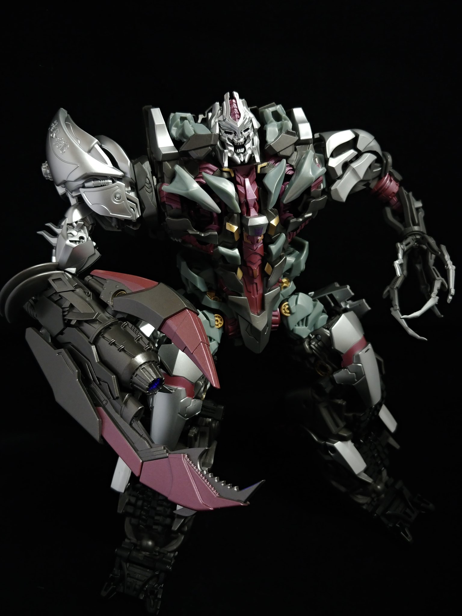 ナイトメアメガトロン　ナイトメアメガトロン　カスタム品　箱無し　説明書1枚のみ ナイトメアメガトロン ナイトメアメガトロン カスタム品 箱無し