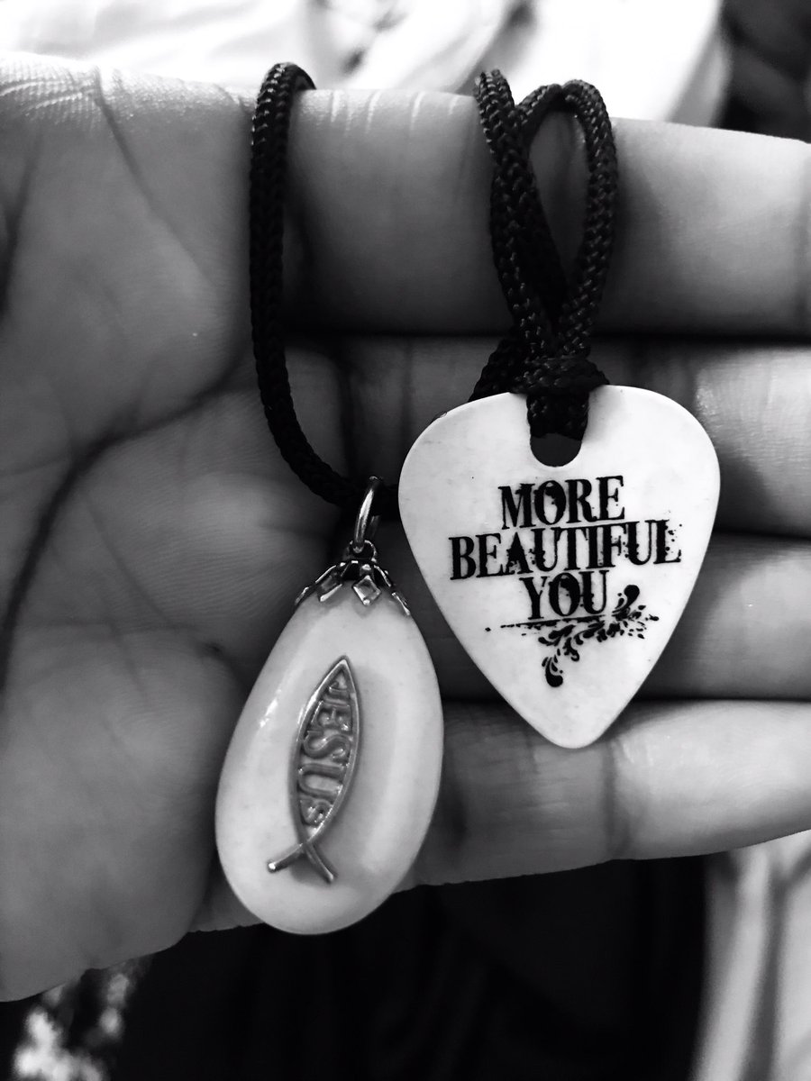 Shamso84's tweet photo. This is what’s left of my car! My @jonnydiaz guitar pick and this precious rock parks brought me back from #Israel. #Over2018 https://t.co/Iw056Lz8FT