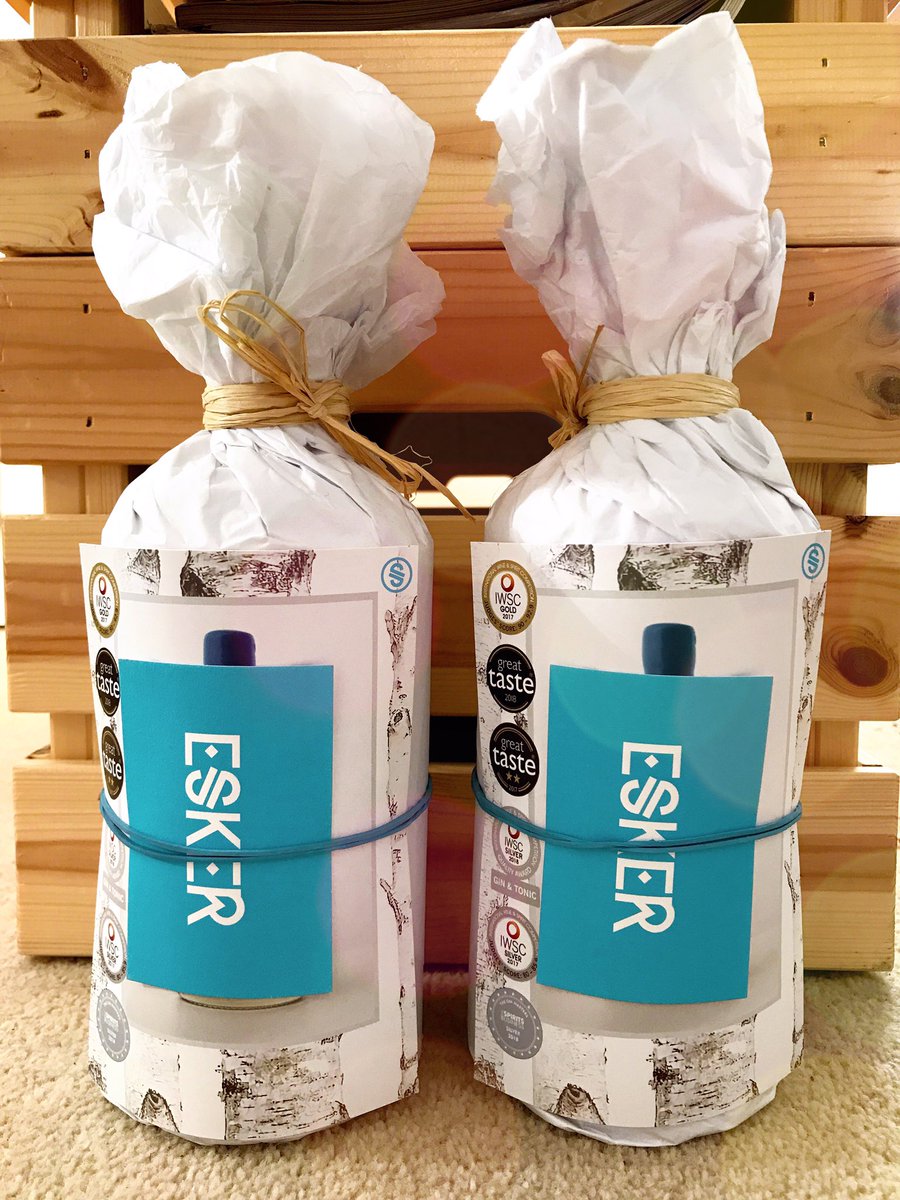 esker_spirits's tweet image. Lucky enough to get one of these⬇️ under the Christmas tree? Head over to our Serves &amp;amp; Cocktails page on the #EskerSpirits website for some of our favourite ways to drink #EskerGin ➡️  eskerspirits.com/serves-cocktai… #ScottishGin