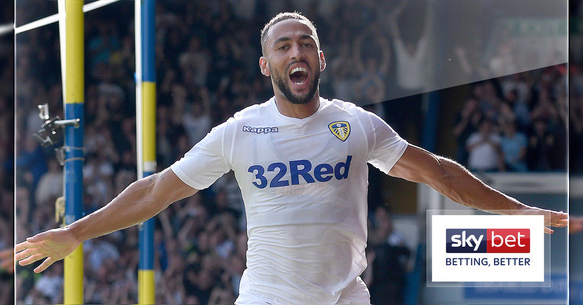 SkyBet's tweet photo. 🤯 The Roofe has just lifted off at Elland Road. #LUFC https://t.co/3pKVD3P4ud