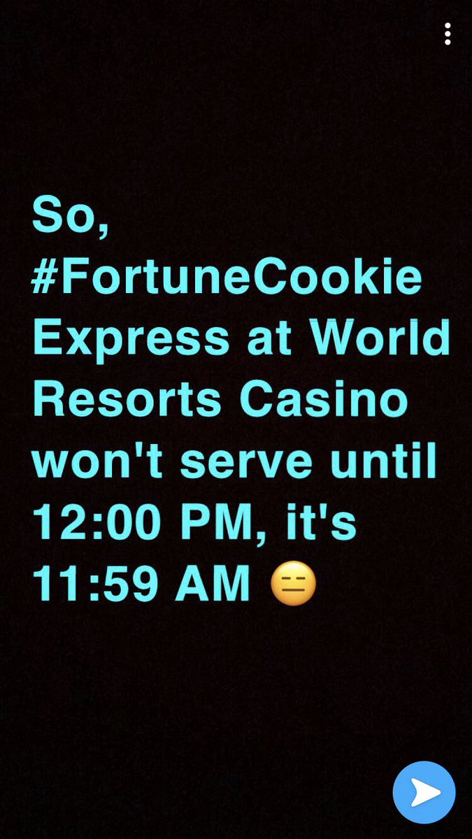 #FortuneCookieExpressKitchen won't serve until it's 12:00 PM at #worldresortscasino it's 11:59 AM 😑