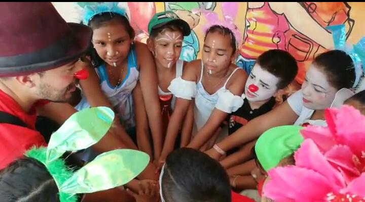 Laventanacirco's tweet image. En esta Navidad  🌲 los niños y niñas disfrutan de actividades circenses 🎪 con #Circopolis.