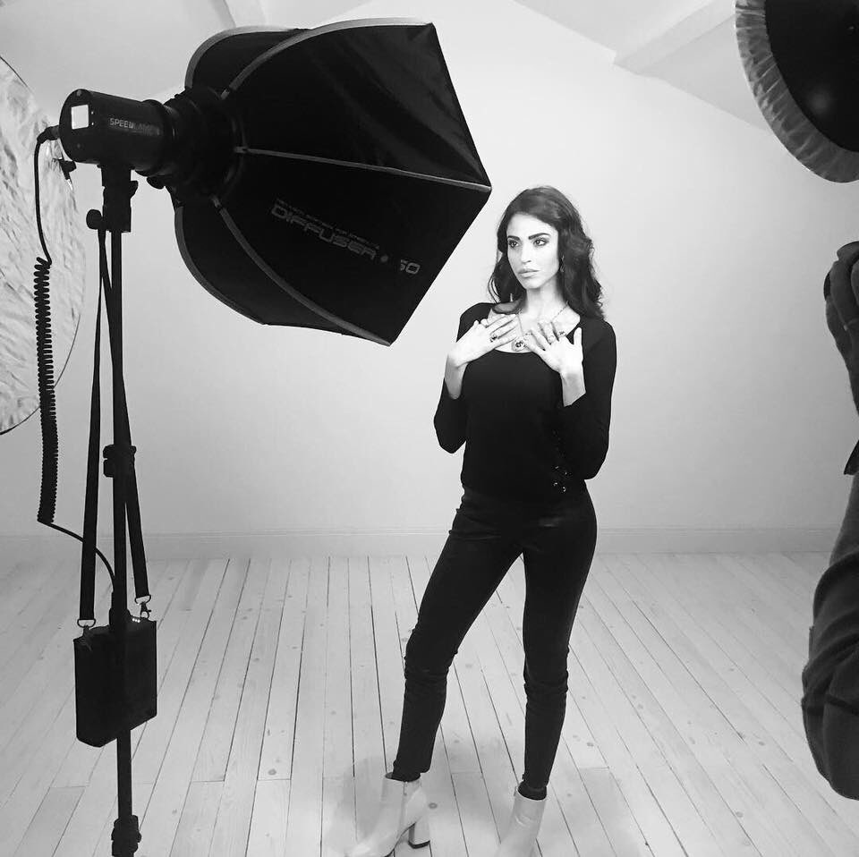 idemedia's tweet image. Ultima campagna realizzata per la linea TWIST @gerardo_sacco dallo shooting al prodotto finito.... #brand #graphicdesign #socialmediamarketing #webdesign #jewelry #luxurylifestyle #moda