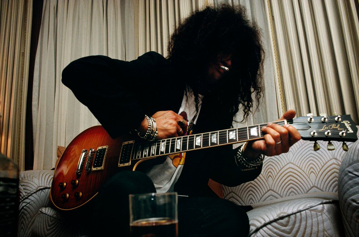 🤘🏼🎸 <a href="/Slash/">Slash</a> #slash