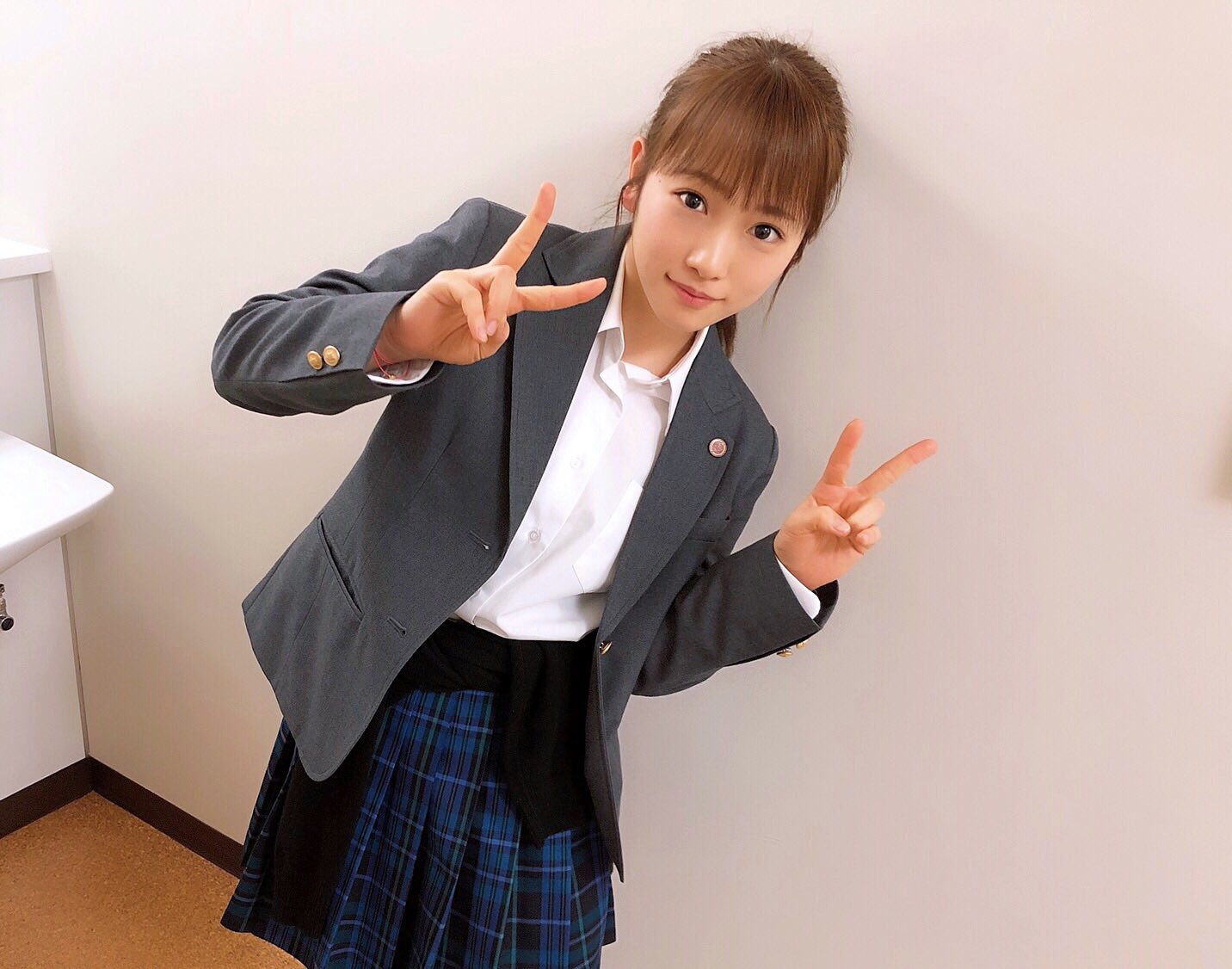 川栄李奈等身大パネル 川栄李奈マネージャー公式 on X: