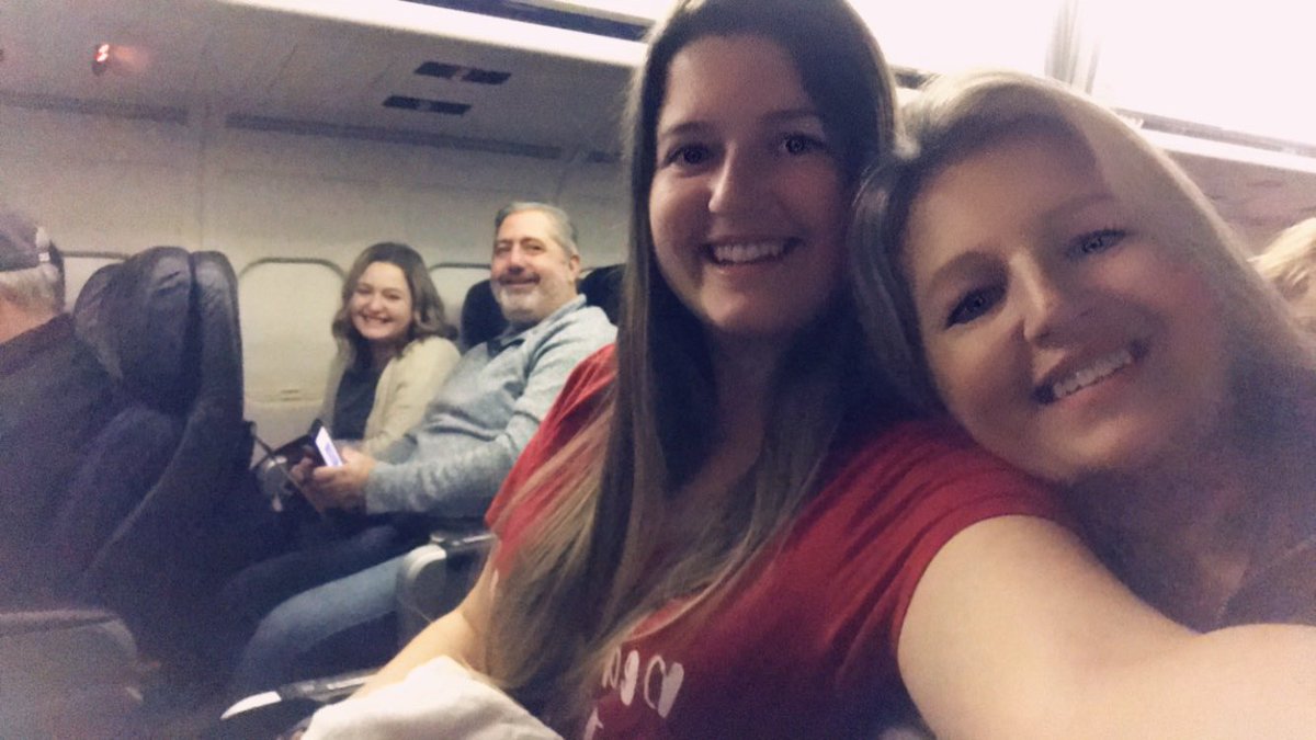 7:00am flight 👎🏻 Mimosas in first class 👍🏻