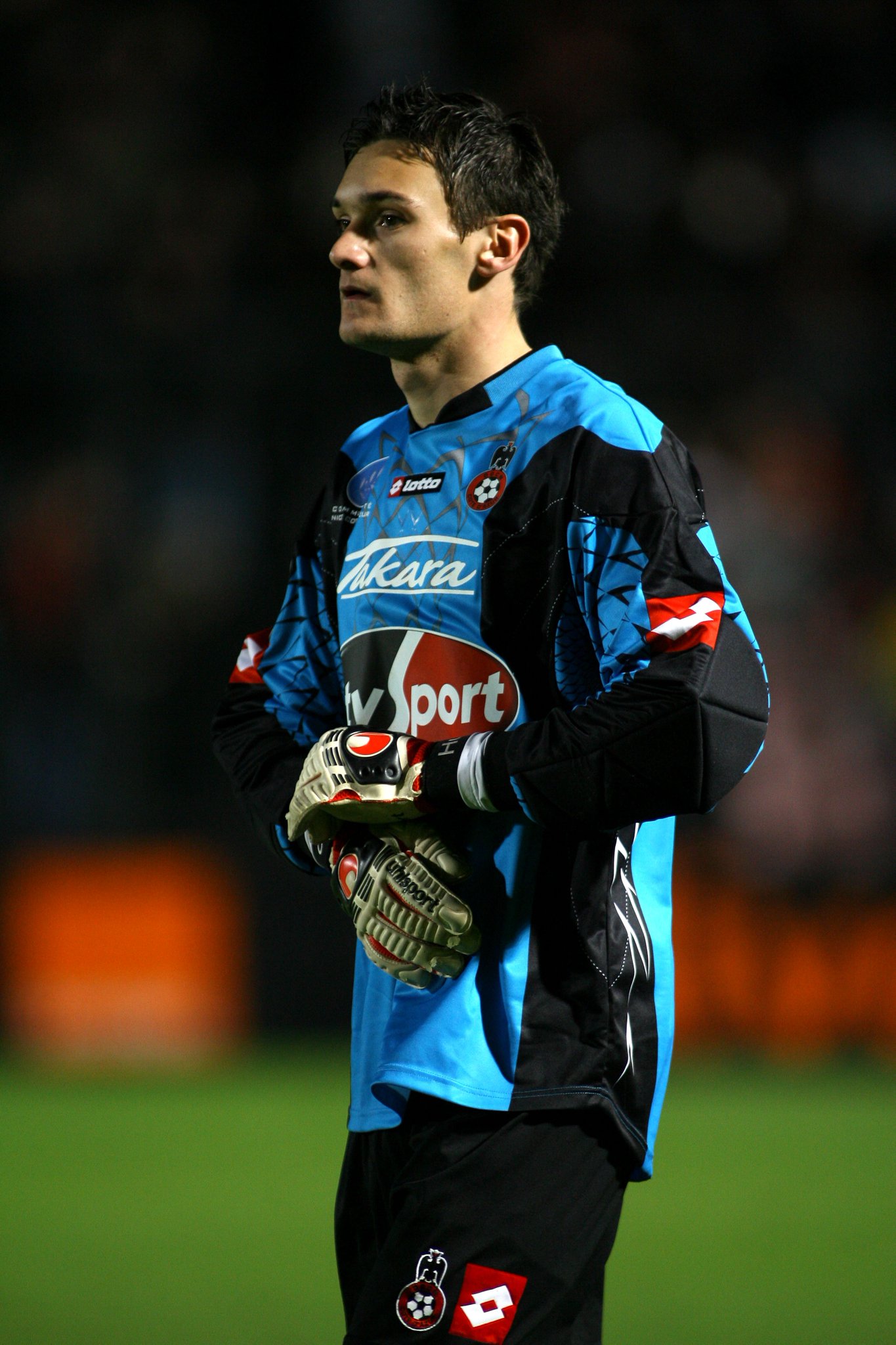   Happy Birthday to Hugo !
The former and player is 32 today!   