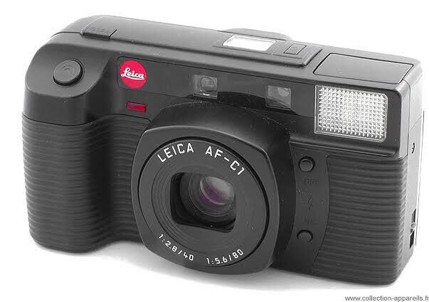 : LEICA AF-C1This one exactly the same one Taeil brought to US before~ #NCT카메라  #NCTOGRAPHY  #JUNGWOO  #JAEHYUN  #NCT  #35MM