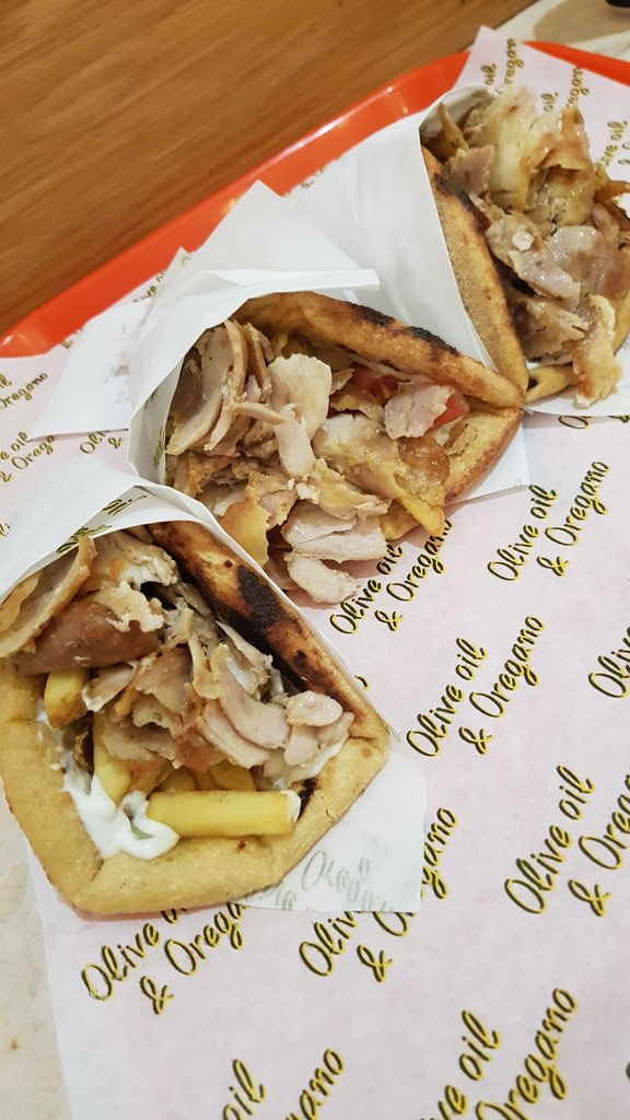 pcfella's tweet photo. #gyros x https://t.co/00FtqszKHP