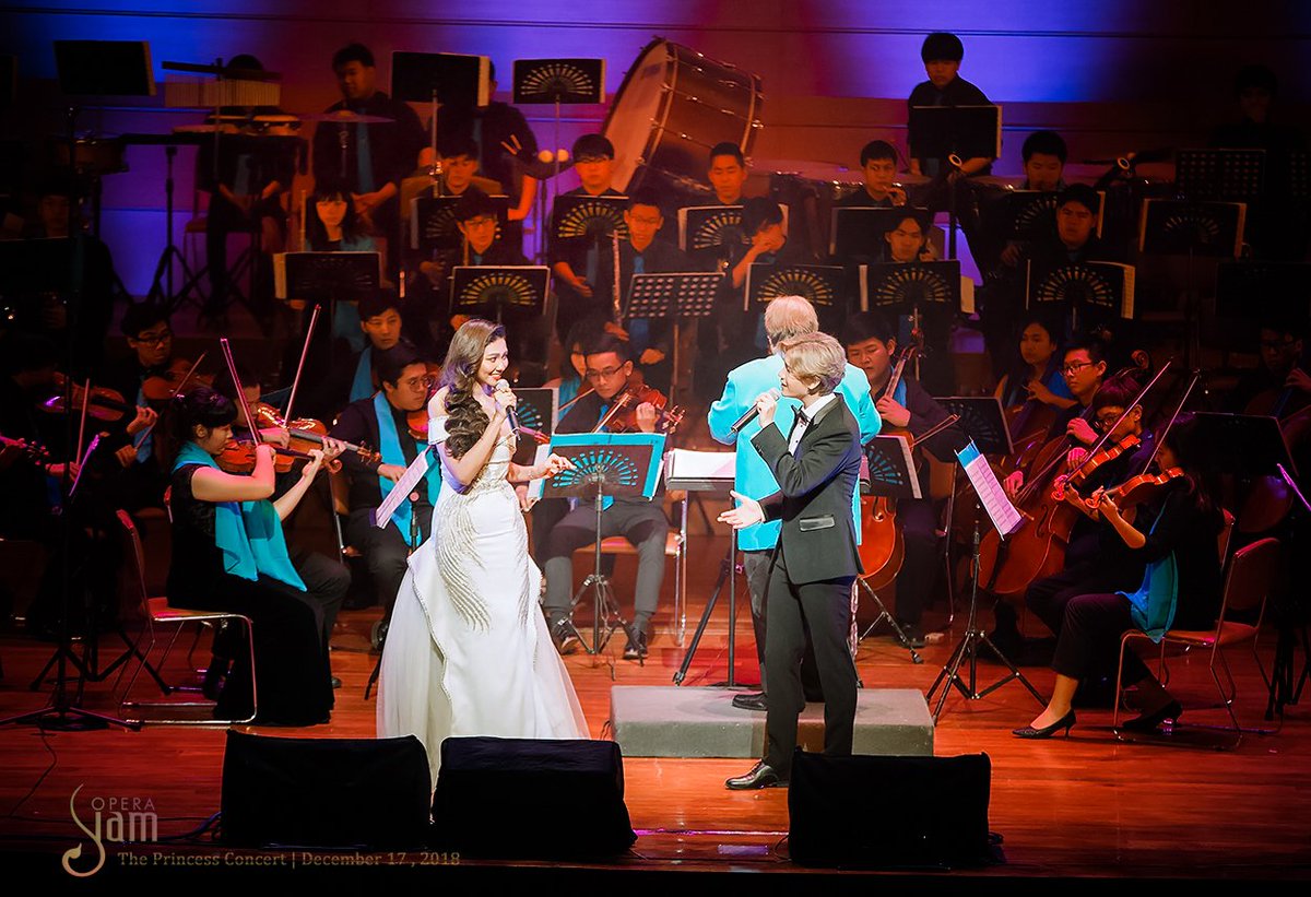 _ANNABELL_'s tweet photo. ภาพความประทับใจในบทเพลงสุดโรแมนติกในโลกแห่งการ์ตูน คชาและแก้ม ในเพลง A Whole New World
.
.
ติดตามทั้งหมดได้ที่ https://t.co/2oGiHlEzaH
.
#OperaSiam #SiamSinfonietta #Orchestra #ClassicalMusic #GamWichayanee #KachaNontanun #คชานนทนันท์ #ThePrincessConcert #AnnabellePhotography https://t.co/heCOiTCg91