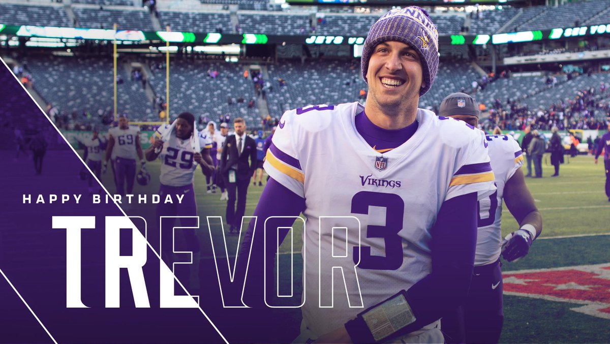 Happy Birthday @TrevorSiemian! 🎂 https://t.co/UaCubYTuhV