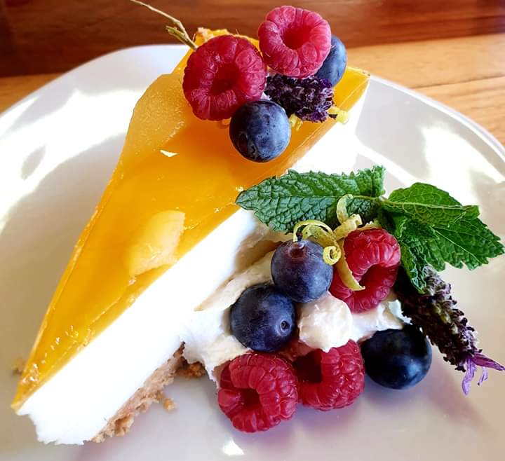 ahngreatlife's tweet image. Yes please?! 😁💖💚🌻🌻 #ahngreatlife #merkaba #whosewithme