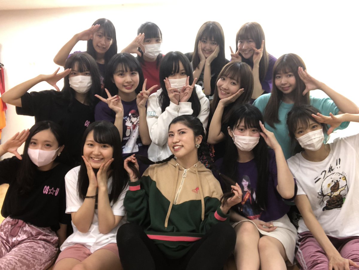 osu_yui_'s tweet photo. 最後のレッスン行ってきました〜🙂💜
明日はいよいよ石原優衣卒業LIVEです🍇
平日で忙しいと思いますが本当に本当に最後のライブをたくさんの人に見にきて欲しいです！！行こうか迷っている方ぜひ来てください！！ライブは会場全体で楽しむのだと思っているのでみんなで１つになって楽しみましょう💓 https://t.co/yHuv4f4Dc3
