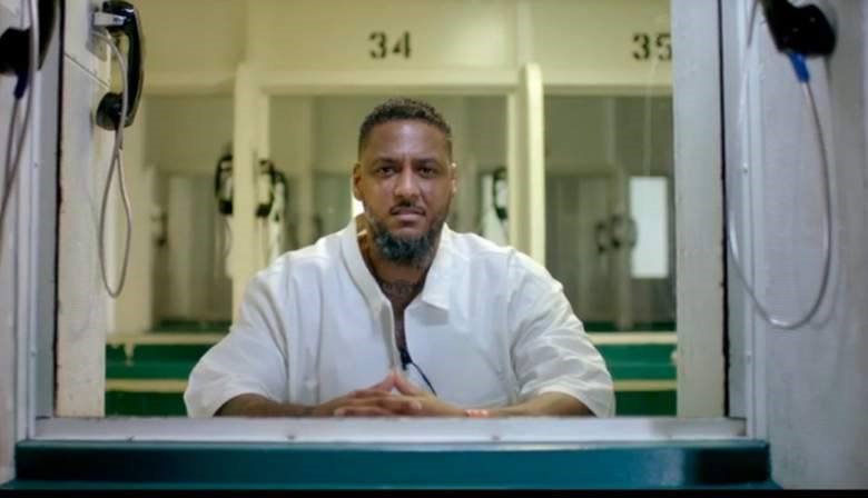 KarineOmry's tweet photo. In Texas you can be locked up for life for a murder someone else committed. This is not justice. 2019 has to be the year of change! Please help us reform #TheLawOfParties. Contact the Representatives. Help us bring Kenneth Foster home! Read more here https://t.co/vuNIwcqUYH https://t.co/zHrCzxb6BU