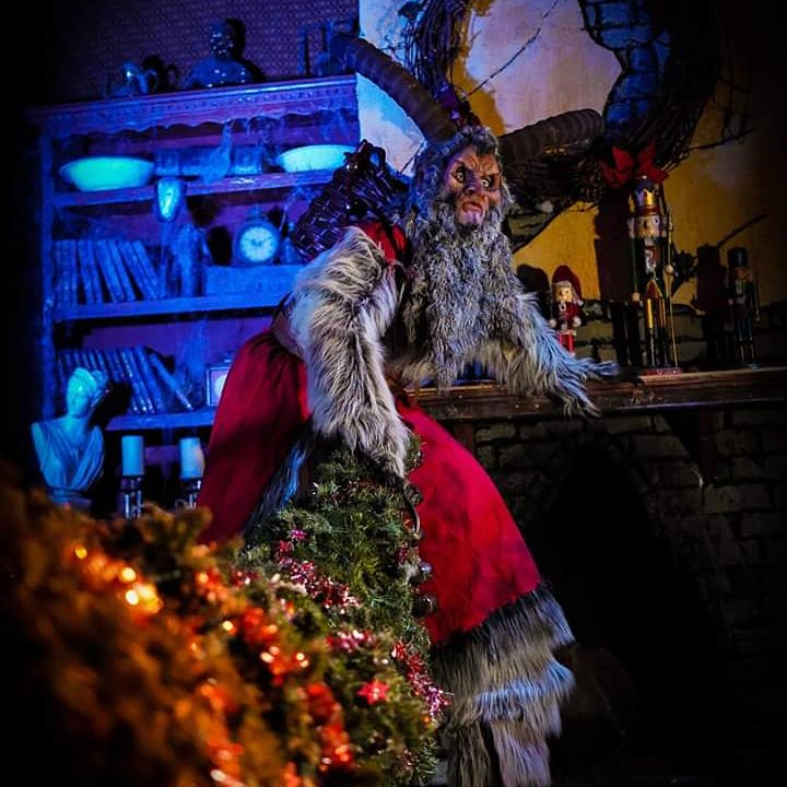 DarkHourHaunt's tweet photo. #Captionthis - Had enough #hollyjolly for the year? Caption this and #winfreetickets for the final weekend of Wreck the Halls (12/28-29). Winner chosen at noon on Friday
#contest #thisweekend #fridaynight #SaturdayNight #dfwthingstodo #loveplano https://t.co/97mgC644Ju