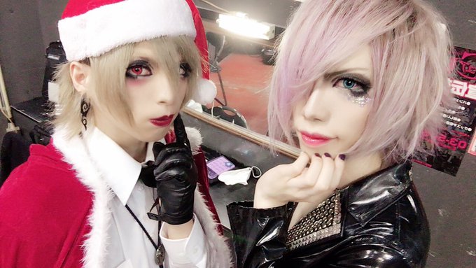 AIDMAのルカさんと🎩✨ ぷくぷくサンタとイケメンルカさん🤗 https://t.co/hu63sa5Hnj