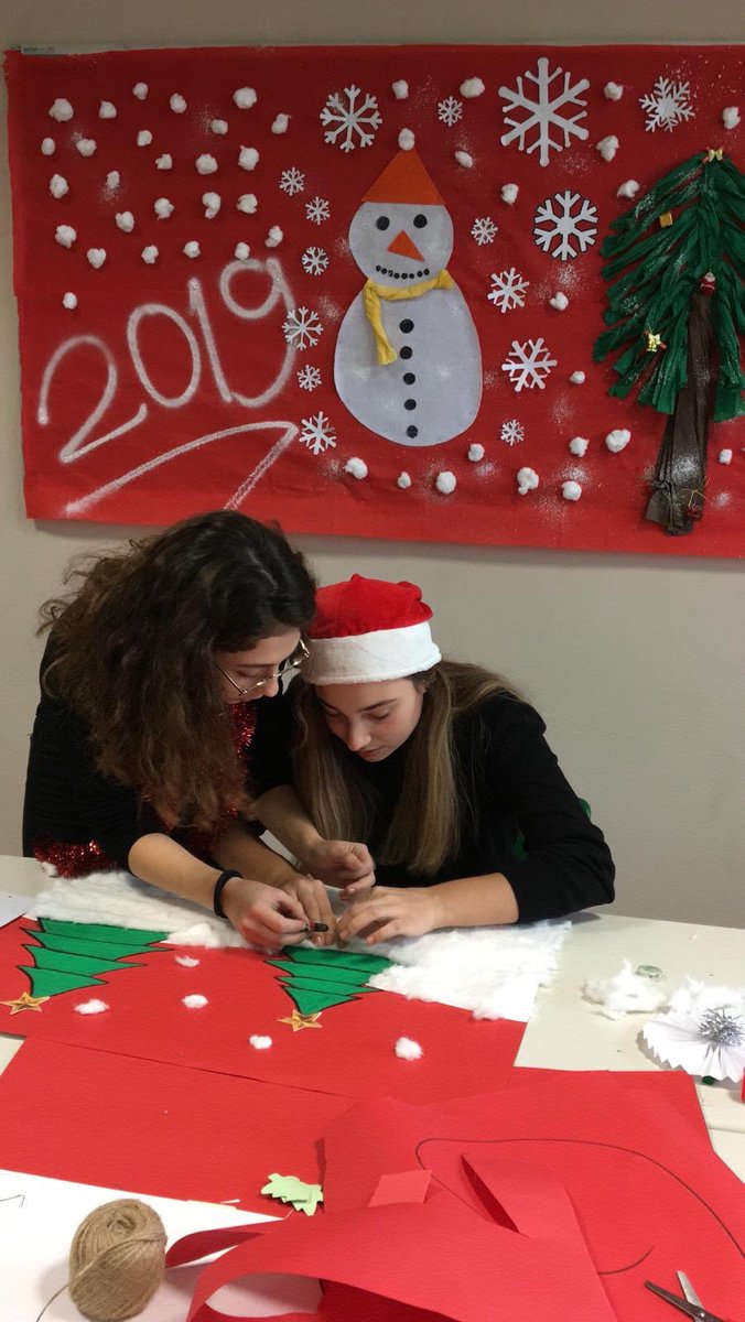 TuzlaDogaELT's tweet photo. #newyearsclassdecoration #contest has started today for #9thgrades at #tuzladogaelt
@Didem_Ozgul @MeltemCsr @ali_aslisen #vote https://t.co/uyvTJK9H1n