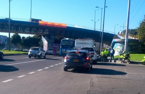 SectorMovilidad's tweet image. 🚨Operativo de control para verificar cumplimiento del carril preferencial

📍 Av. Boyacá entre las calles 127 y 116

📋 17 comparendos pedagogicos

Esta es #UnaBuenaMovidadParaTodos