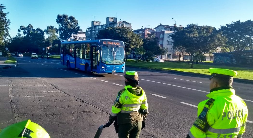 SectorMovilidad's tweet image. 🚨Operativo de control para verificar cumplimiento del carril preferencial

📍 Av. Boyacá entre las calles 127 y 116

📋 17 comparendos pedagogicos

Esta es #UnaBuenaMovidadParaTodos