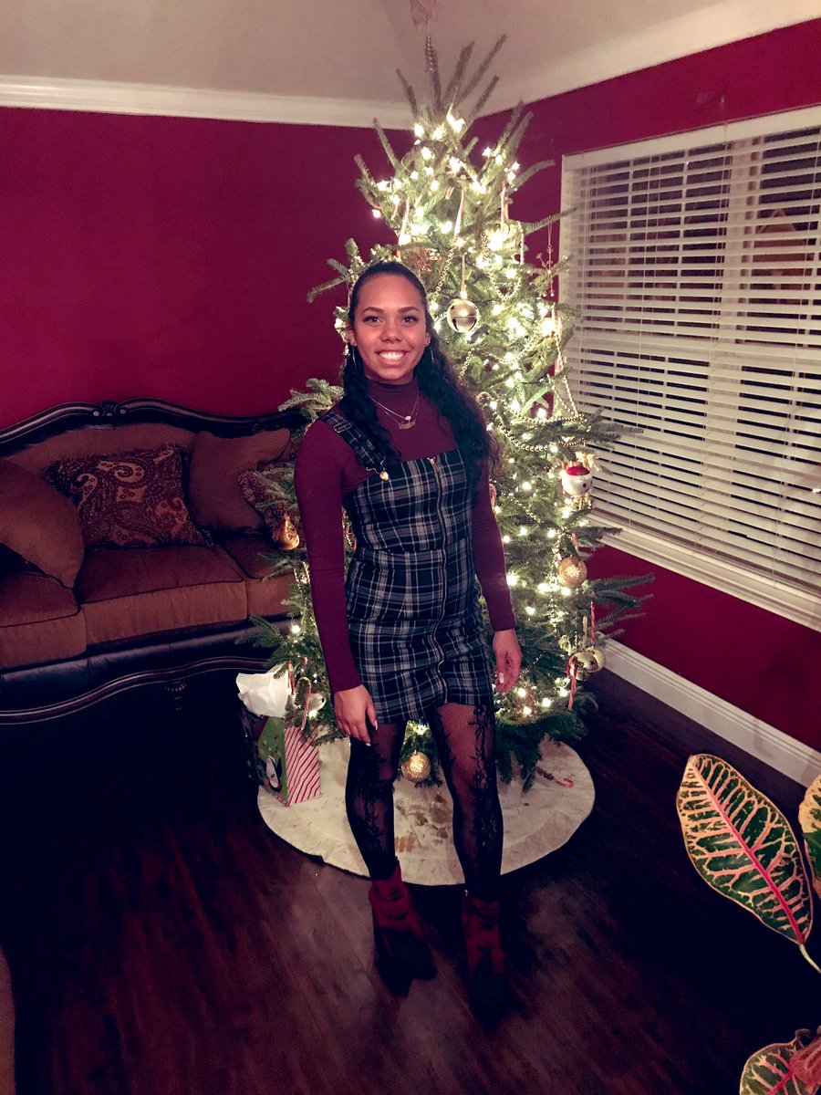 Taiyhler_'s tweet photo. 🎁🎅🏽🎄 https://t.co/AEMyBc9E9S