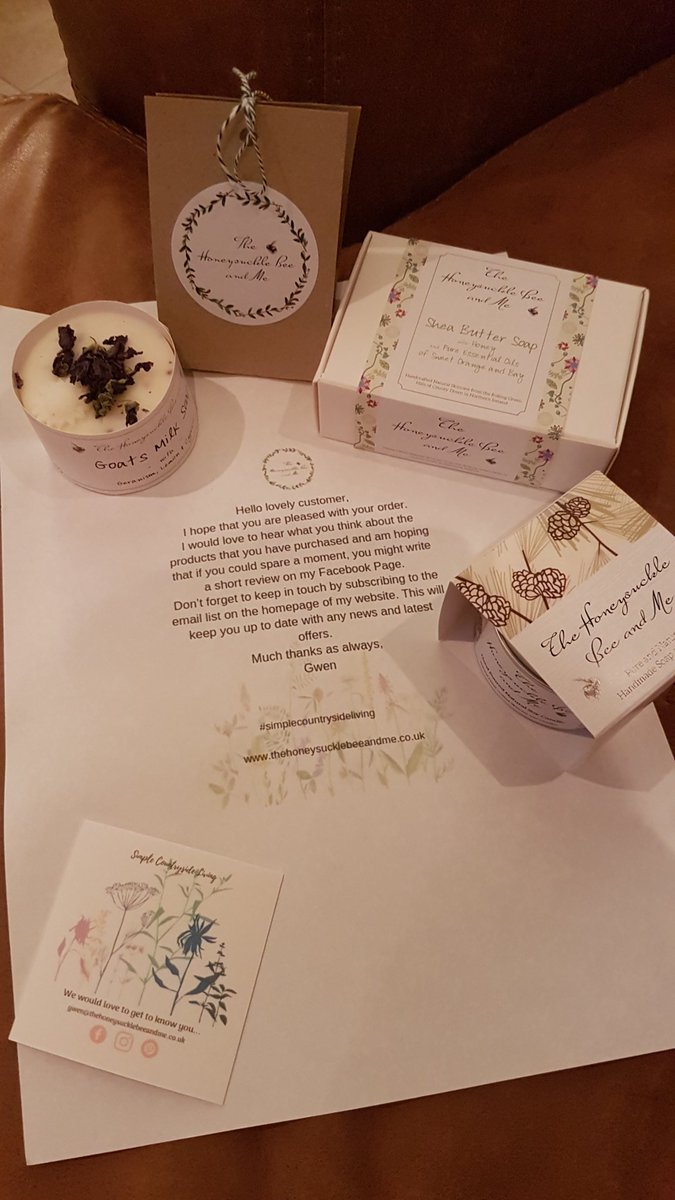 Just opened this very special little box of treats I bought for myself 😁 They were so thoughtfully wrapped and smell amazing! Can't wait to use them! Thanks @thehoneysucklebeeandme #handmade #naturalskincare