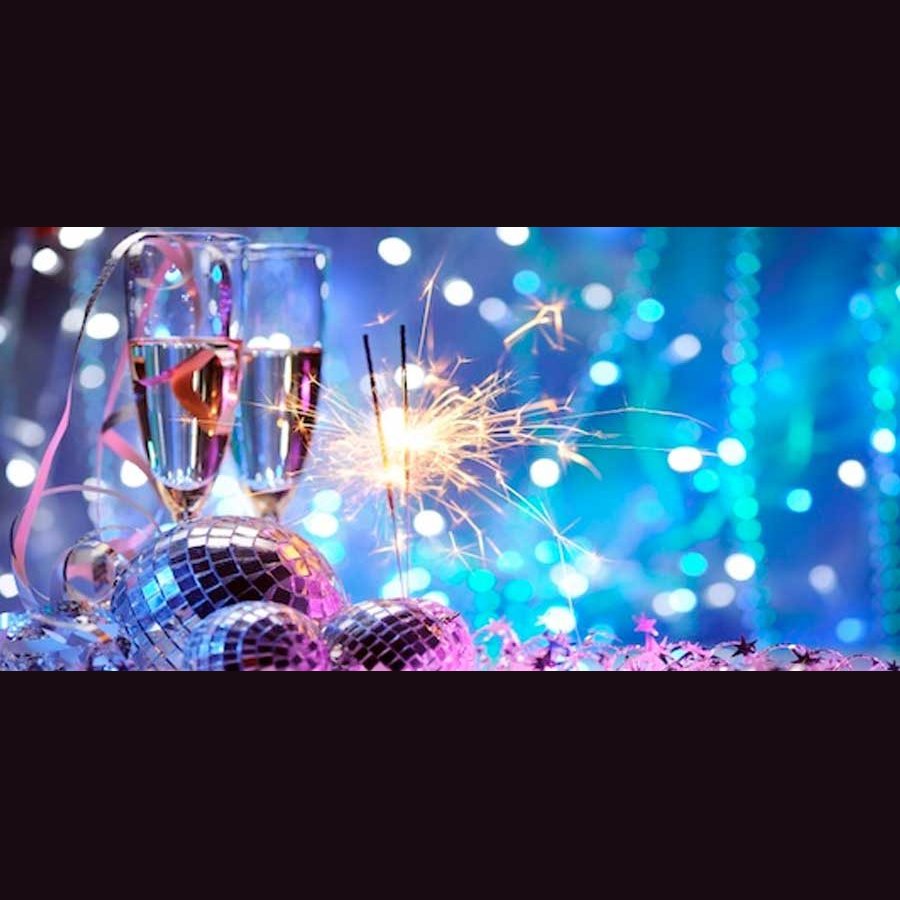 KingsHeadPubTX's tweet image. Join us New Year's Eve for TWO champagne toasts! 6PM for the British New Year &amp;amp; Midnight for local New Year's!!!