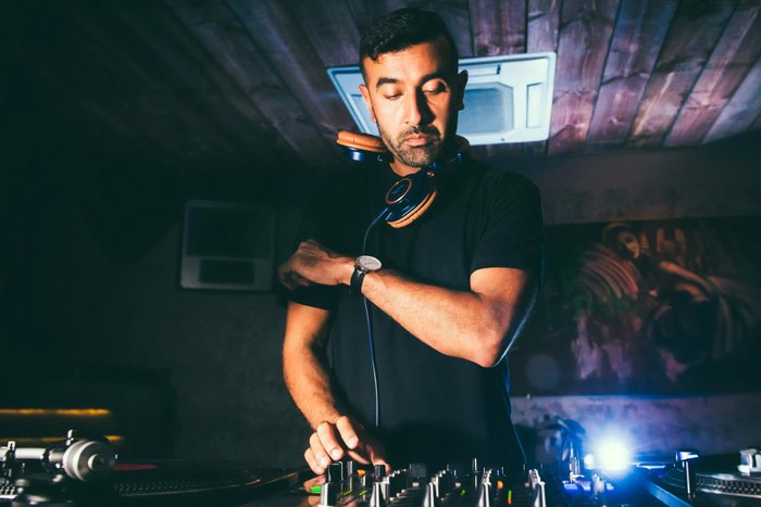 BizBash's tweet photo. On the Record: The 9 Hottest DJs You Need to Know About https://t.co/aZCsWk1XRU #BizBash #eventprofs #eventplanning @vikassapra @daisyodell @nikkipennie https://t.co/9UCrTZKrQI