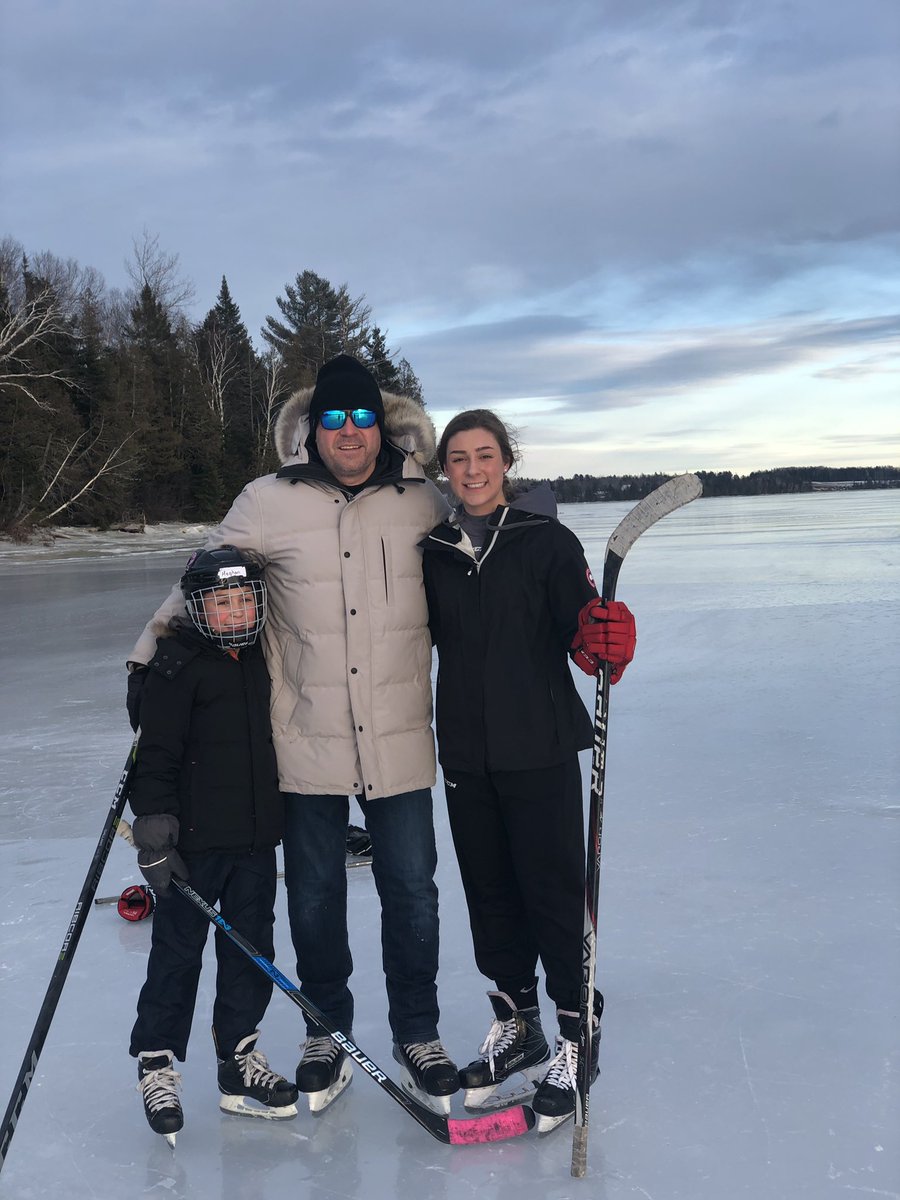 Robert Holmes tweet media