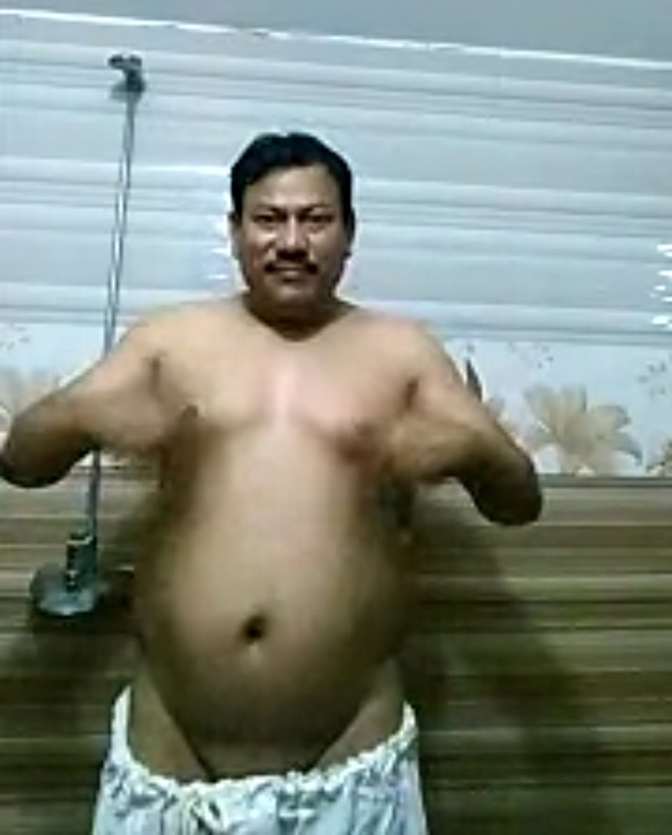 ShamilSheikh2's tweet photo. Hot daddy https://t.co/CNUQLUC1ve