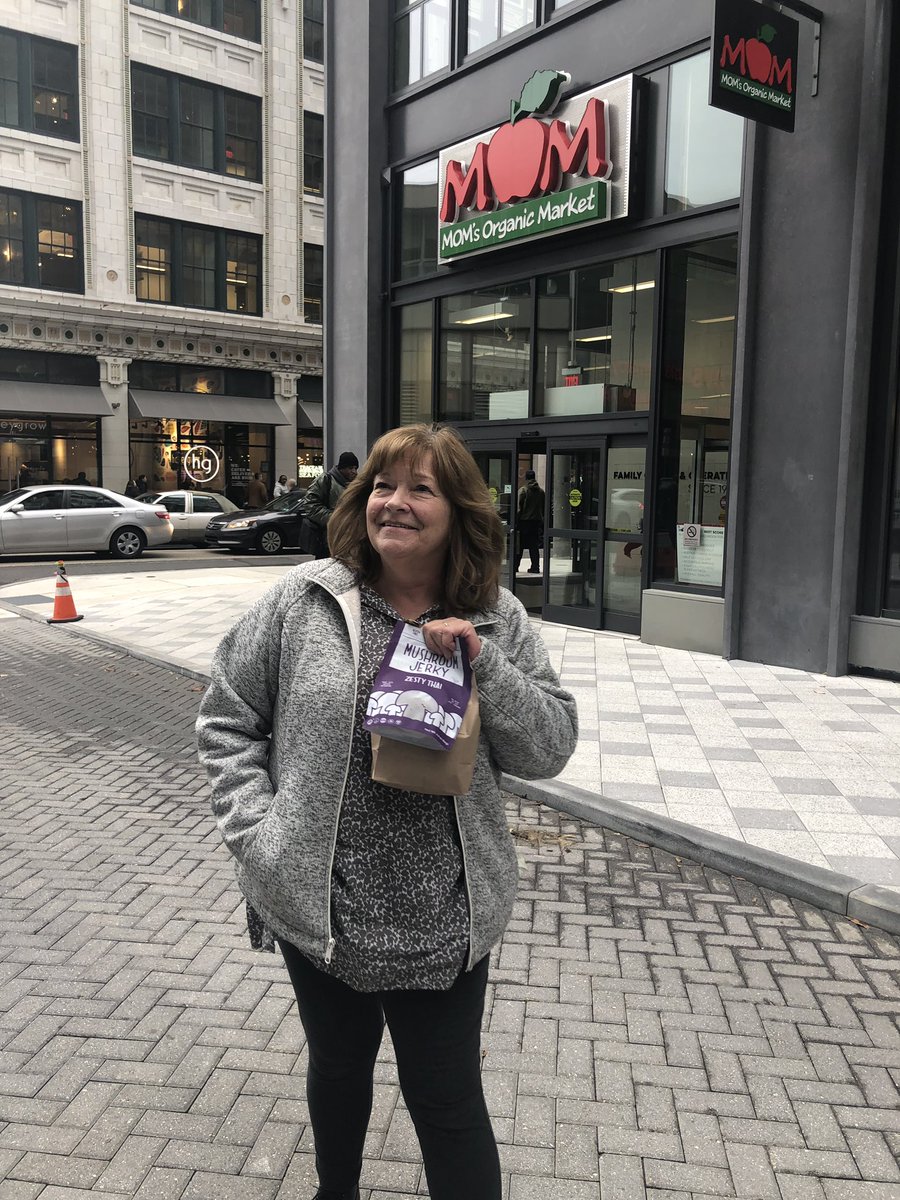 SLehotsky's tweet photo. When you have a super supportive mom @mosartlehotsky https://t.co/CRNdSvRYgQ