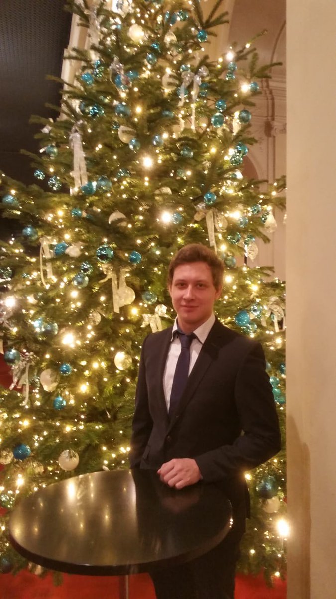 Terrorbyte96_'s tweet photo. Oper in Berlin :) https://t.co/OOlsP6iaCI