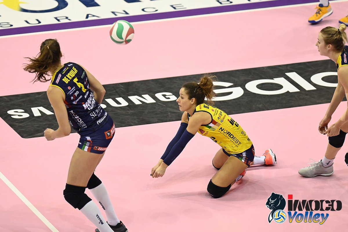 ImocoVolley's tweet photo. L'Imoco soffre molto e passa il Brescia.
#ConBre. @ImocoVolley 2 @MilleniumBS 3 (25-20/24-26/25-18/22-25/17-19) #imocoboom https://t.co/Foj9vFtYHk