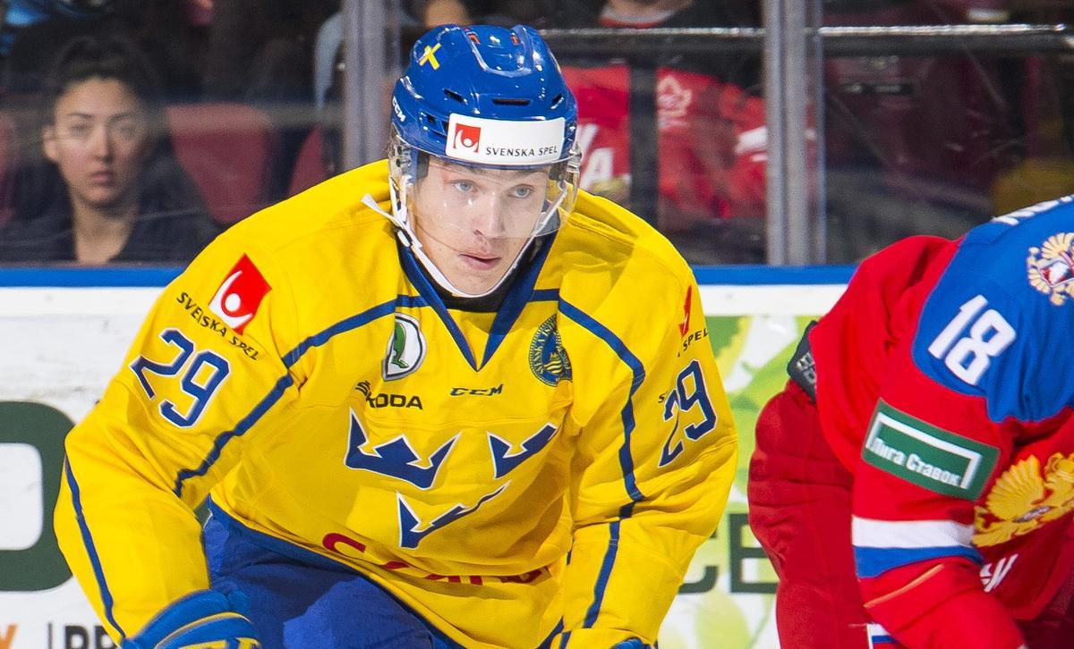 zesty_TML's tweet photo. Maple Leafs send four into world junior spotlight https://t.co/JG1sl0kFI6 https://t.co/OEmLh1nmwL