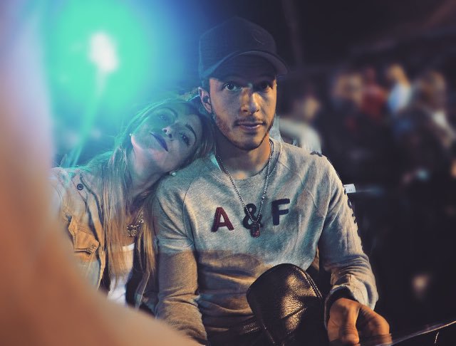 KMbapee's tweet image. *** OFICIAL NUEVO REFUERZO AGUILA ***
Como ya es sabido el @ClubAmerica en busca de su nuevo refuerzo y ya podemos celebrarlo, ha estado en casa desde hace tiempo y  aquí te presentamos a @wada_ramon quien nos ha enseñado que si se ama se canta. Gracias Wada! #DraftMX