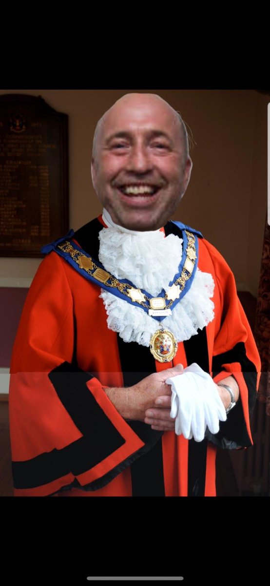 Step a side @tauntonmayor - our new Mayor @RobDray1 is in Town! #drayerformayer #legend