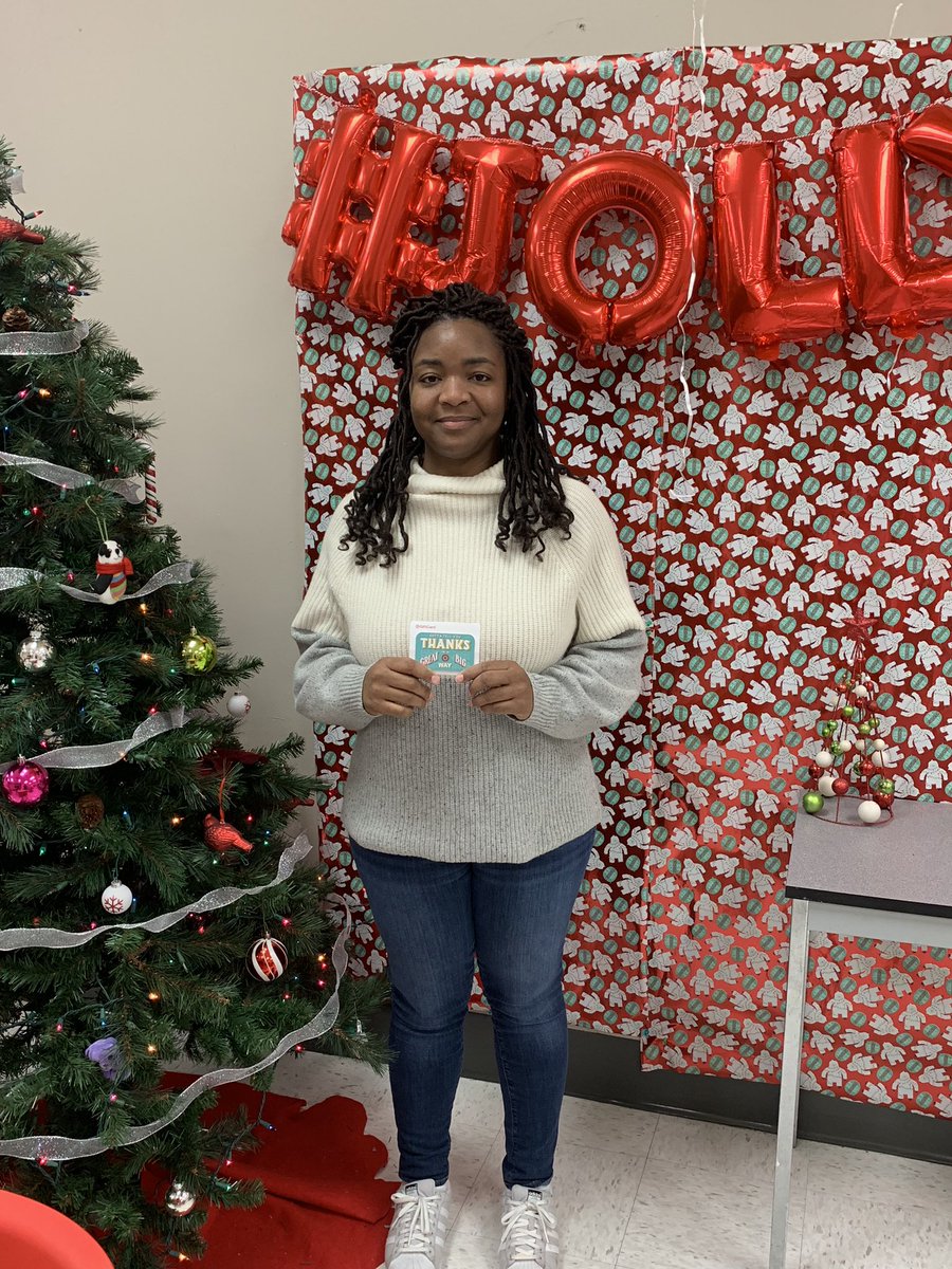 Congrats to Kamell. The Work Win Give winner here at #984. Not only did she win $500, she partnered with Target to donate another $500 to The Battered Women’s Shelter of Medina. #jolly984  #worksomewhereyoulove @ArynSmith68 <a href="/ancuta_moore/">Ancuta Moore</a> <a href="/scampbell0984/">Sarah Campbell</a>