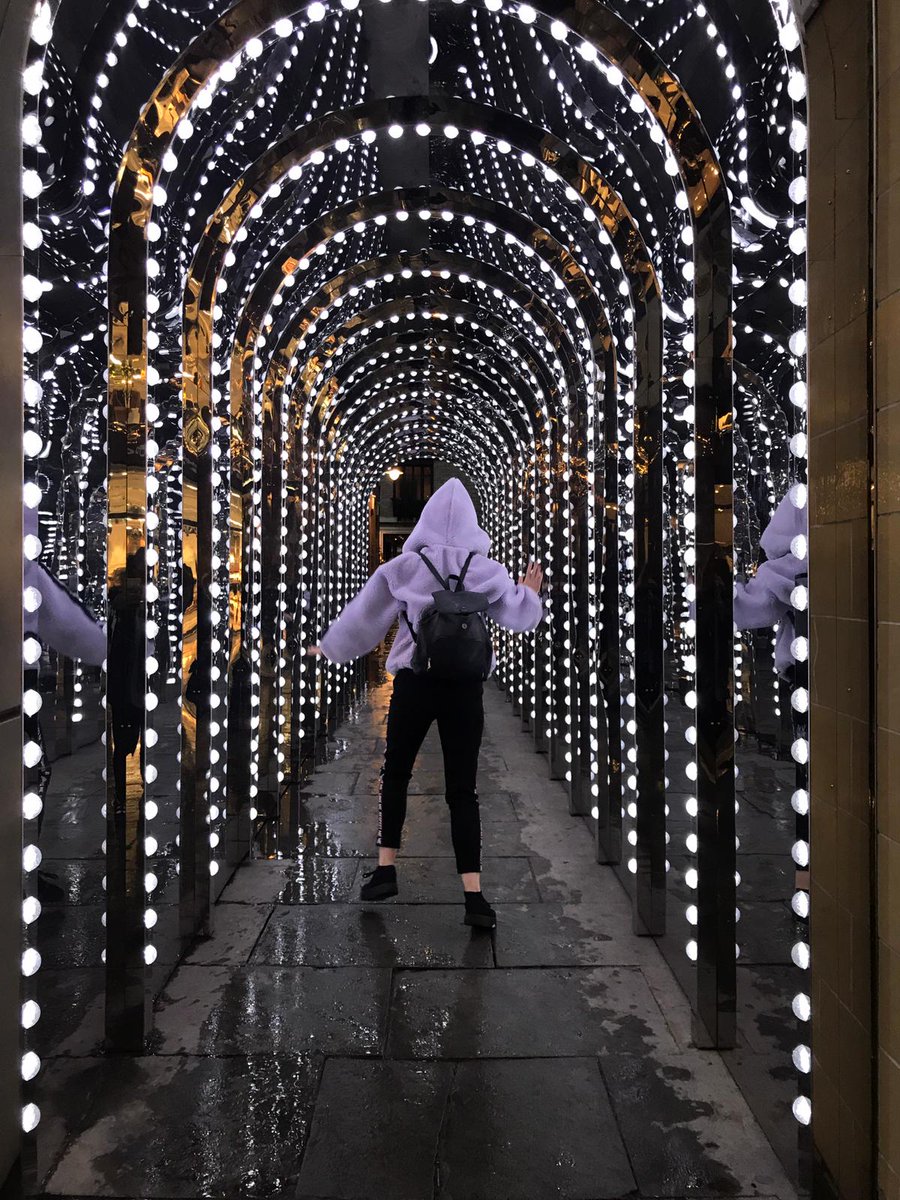 EEyton's tweet photo. 365 days without a phone... I might have to invest in an actual camera and learn to not be so obsessed with the next instagrammable backdrop, being validated by likes ❤️ Let’s go back to the basics with some no filter fun 💃🏻 #nophoneforayear #contest. https://t.co/4vUpdWg5Up