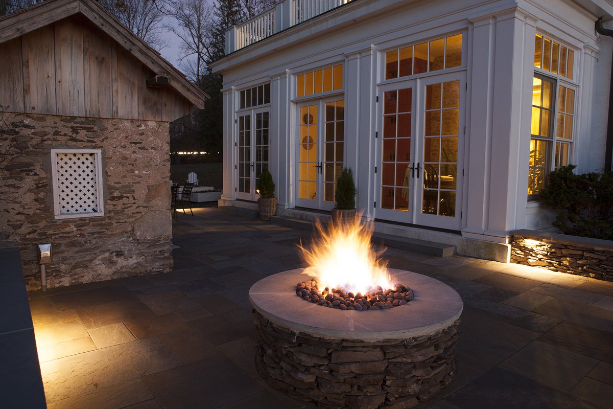 DOSLandscape's tweet image. A landscape installation from our team is a guaranteed way to provide your home with a distinctive outdoor space. Get in touch with us today! 
doslandscaping.com #Landscape #Outdoors