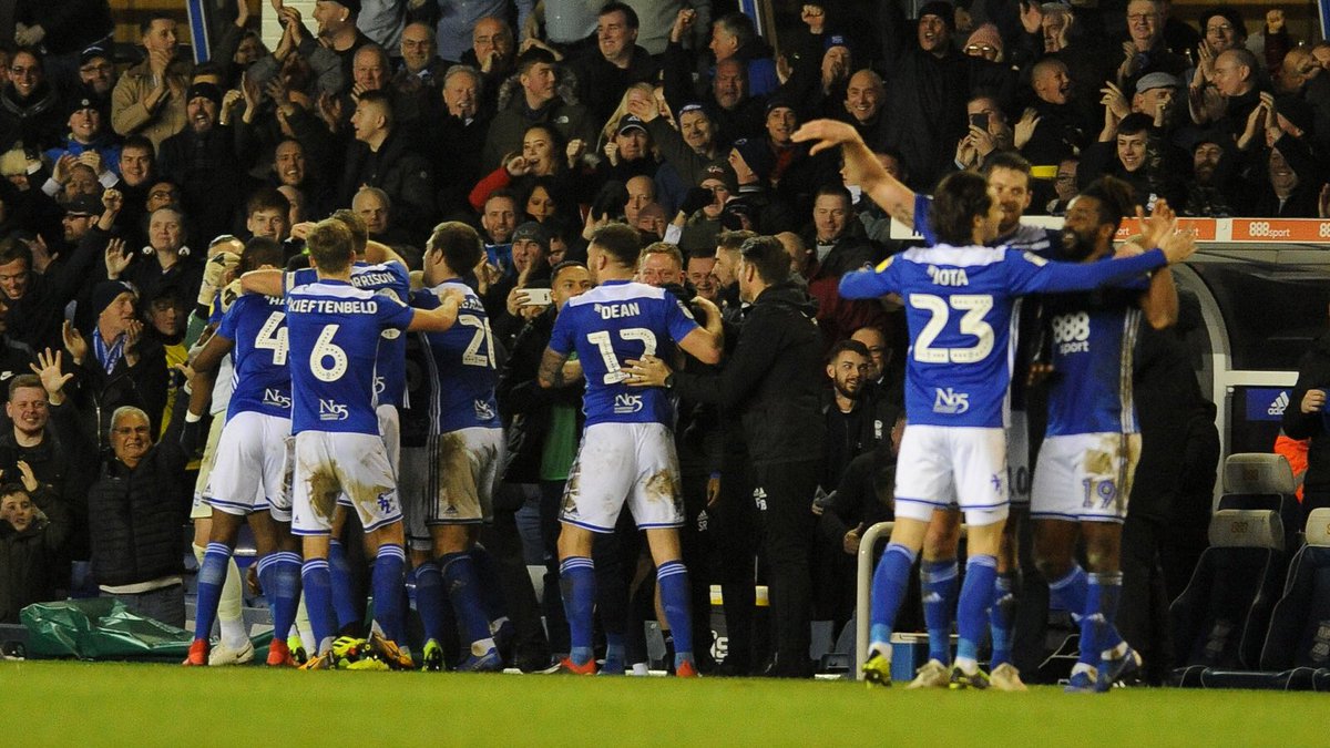 GarryMonk's tweet image. There you go, Bluenoses: your Christmas present! 🔵🔵🎁 

Thanks for making St. Andrew's a great place to be on Boxing Day! 👏🏻