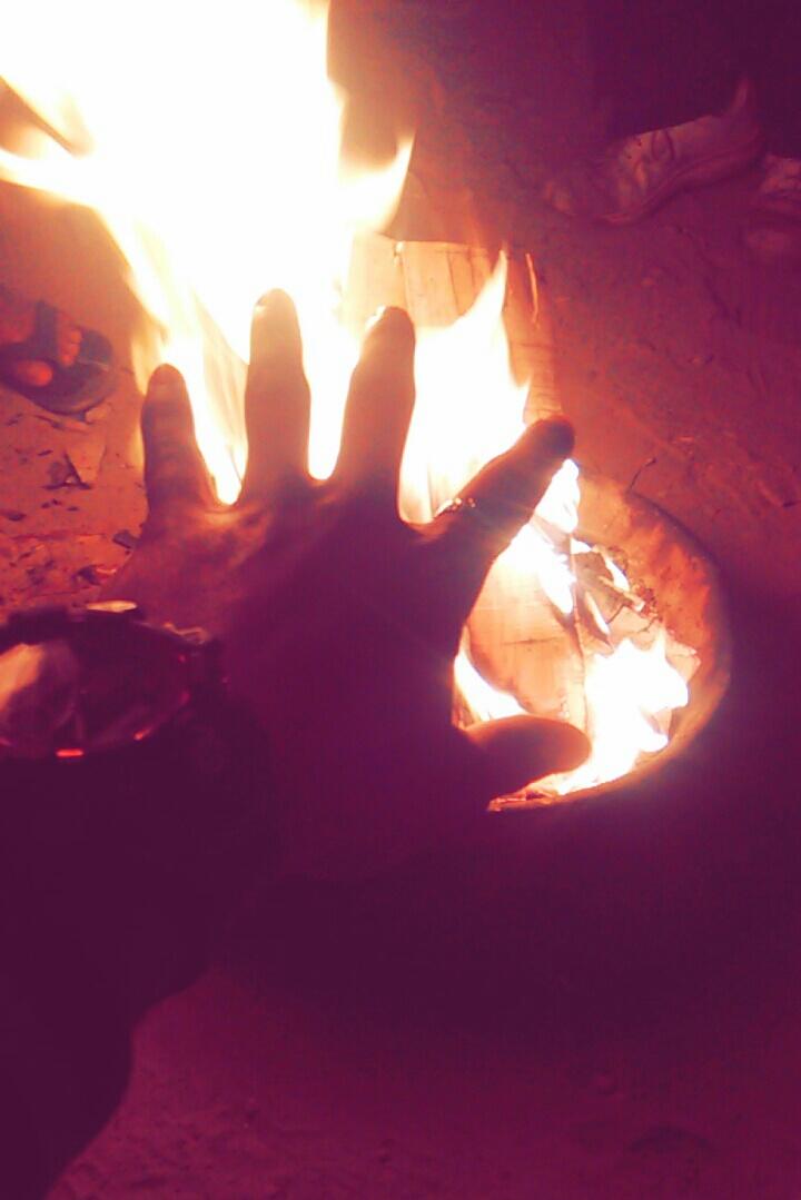 urhoneybeee's tweet photo. Jala Diya Teri Sari #Yadoon ko,
Jo Baacha Tha Woh Kuch Tere Naam Ka #Dhua Tha,๐ฅ๐
Bht Frq Ha Teri Or Meri #Muhabbat Me Tunay #Pyar Kia Tha Or Mujhy #Pyar Hua Tha๐๐ https://t.co/7jjMfTp2YL