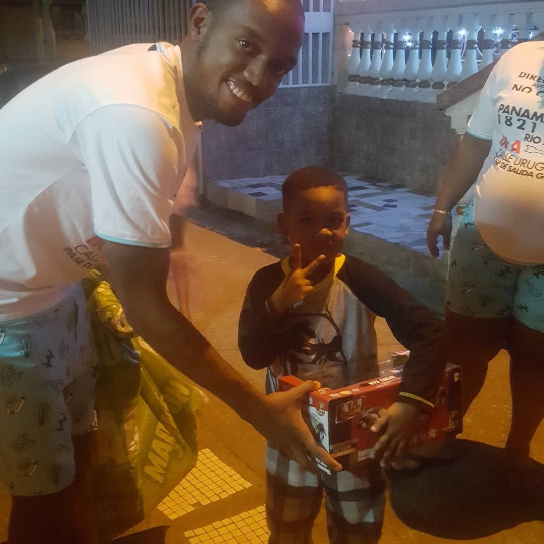 Un lindo año y una navidad diferente! Gracias señor por lo mucho pero los niños con poco pero fueron muy felices ñ🎄🎁❤️ #Niñosfelices💪🏾