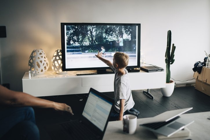 FAMINSURANCEINC's tweet photo. Did the holiday leave you with lots of cheer and new gear? Make sure you have Renters Insurance to cover your new toys. https://t.co/agxUmNpivm