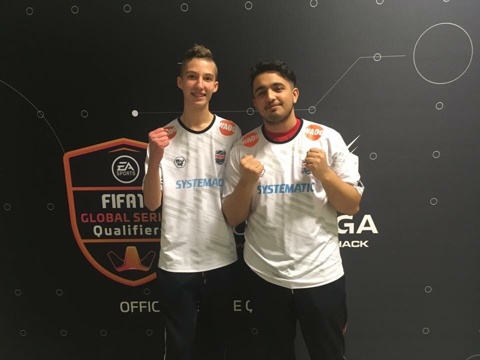 Niklasjakobsen_'s tweet photo. Jeg vil fra nu af være FREE AGENT, AGF og jeg har valgt ikke at fortsætte samarbejdet og jeg søger derfor en klub til esuperliga næste sæson til mig og måske Fatih😉 
Retweets er værdsat👐🏼🔥 https://t.co/BdrfPI2zBe