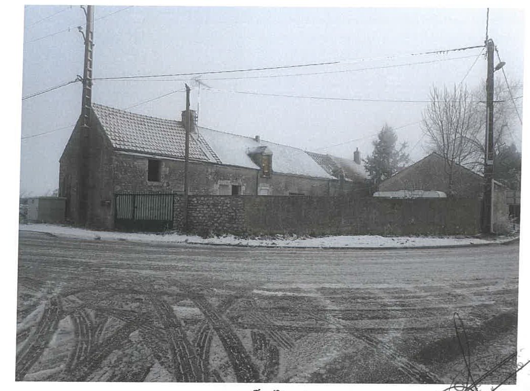CELCEVILAIN's tweet photo. VENTE AUX ENCHÈRES PUBLIQUES : Un ensemble immobilier à rénover à EPIEDS EN BEAUCE (LOIRET). Comprenant bâtiment d'habitation, grange, cour à usage de parking, terrain... Mise à prix 15.000,00€. INFOS SUR : https://t.co/8ztLvz0VmP https://t.co/Nmj7t1K2e7