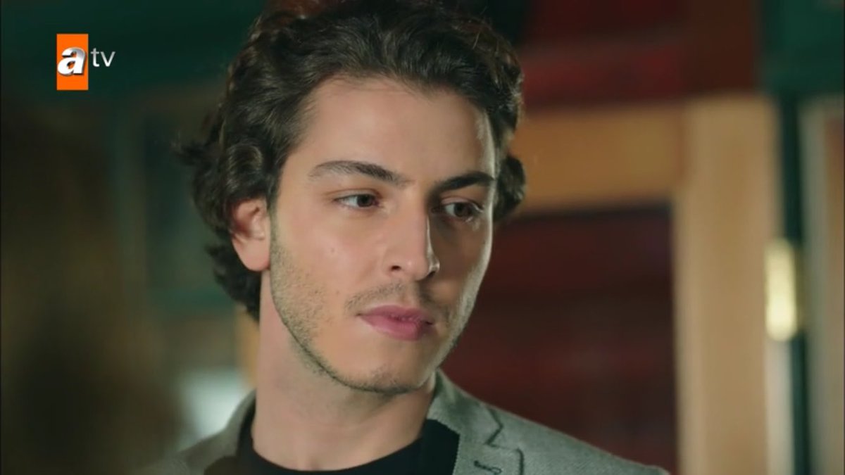 Efe Akdora ve lülükleri

ŞahinTepesi KanalDeğiştirsin